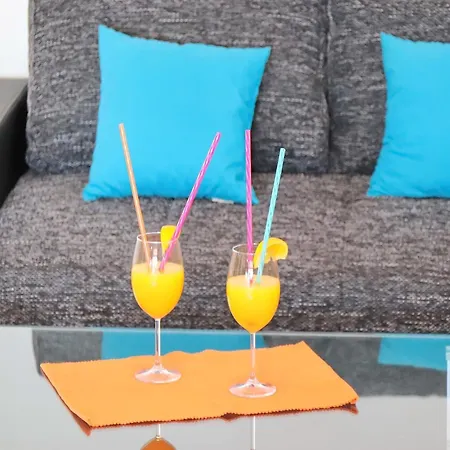 Adriatic View-two Bedroom With Terrace And Sea View Prázdninový dům *