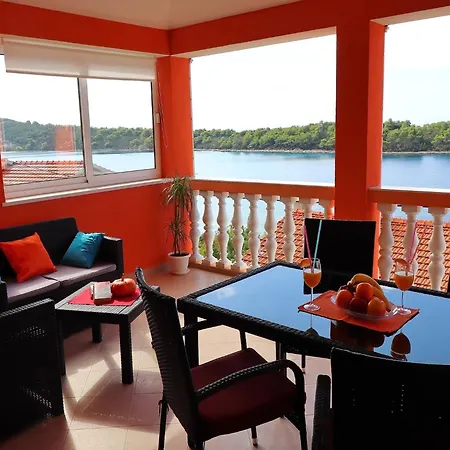 Adriatic View-two Bedroom With Terrace And Sea View Prázdninový dům *