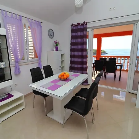 Adriatic View-two Bedroom With Terrace And Sea View Semesterbostad